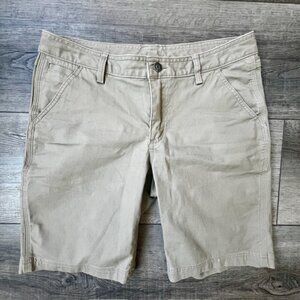 Duluth Trading Co Women's Tan Shorts
